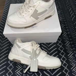 Off-White Out of Office Sneakers (White/Grey) - Size 46